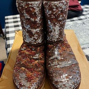 Women’s UGGs size 9